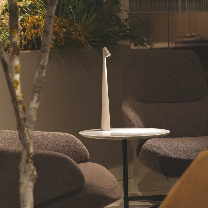 Minimalistische Leuchte für modernes Wohndesign