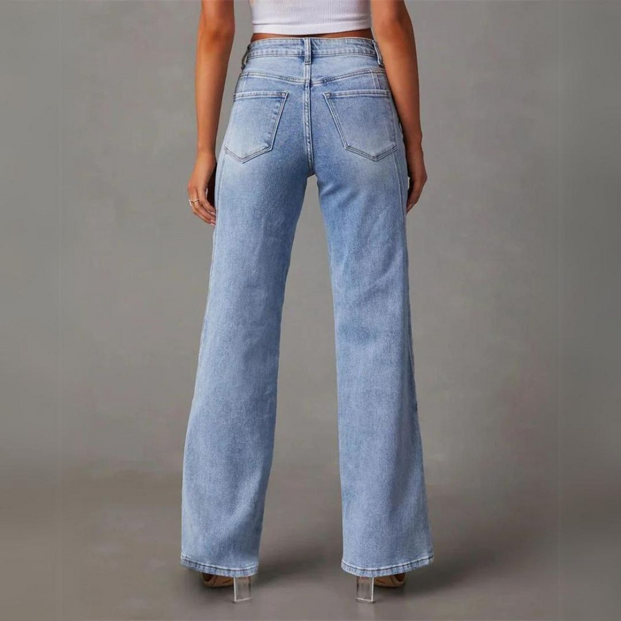 Paula | High-Waist Jeans Damen modisch getragen