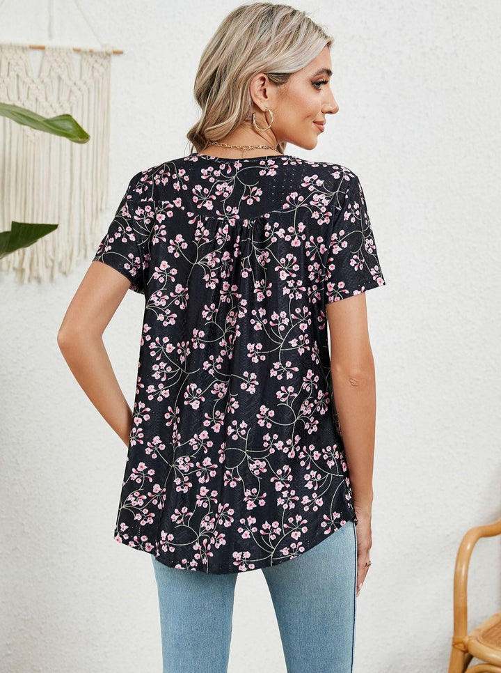 Lose bedrucktes Schwalbenschwanz Kurzarm-T-Shirt