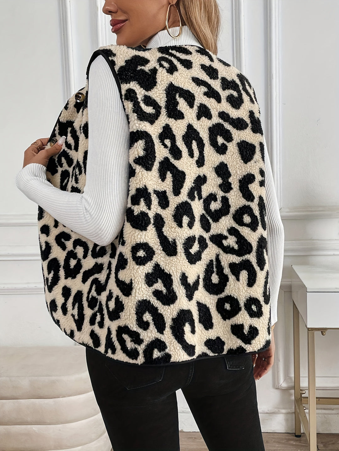 ASTRID | Die Leoparden-Strickweste