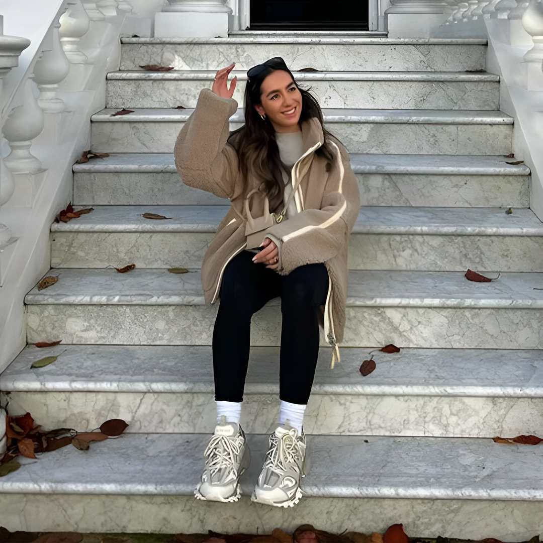 CAMILA | Flauschige Teddyjacke mit modischem Schnitt