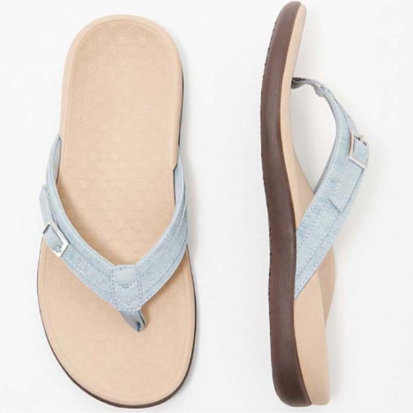 Orthopädische Sommersandalen mit Fußkomfort