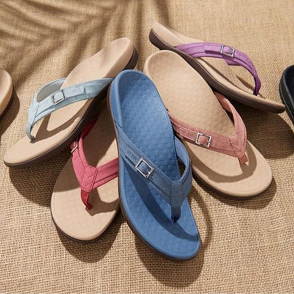 Orthopädische Sommersandalen mit Fußkomfort