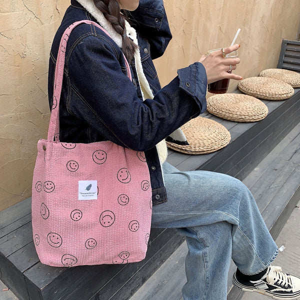 Jimena | Smiley-Tasche aus weichem Kordstoff