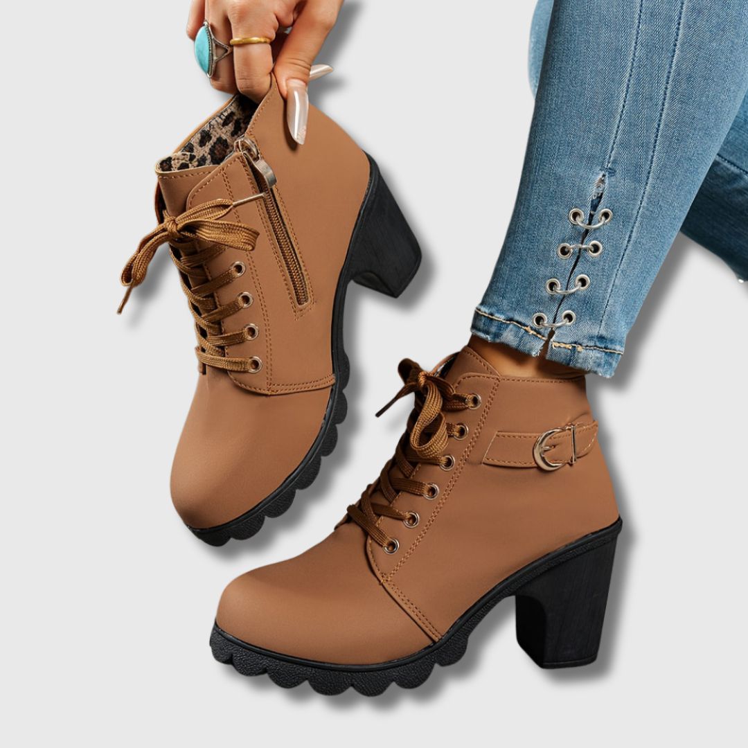 Isabell | Stylische Stiefel Damen mit modischen Details