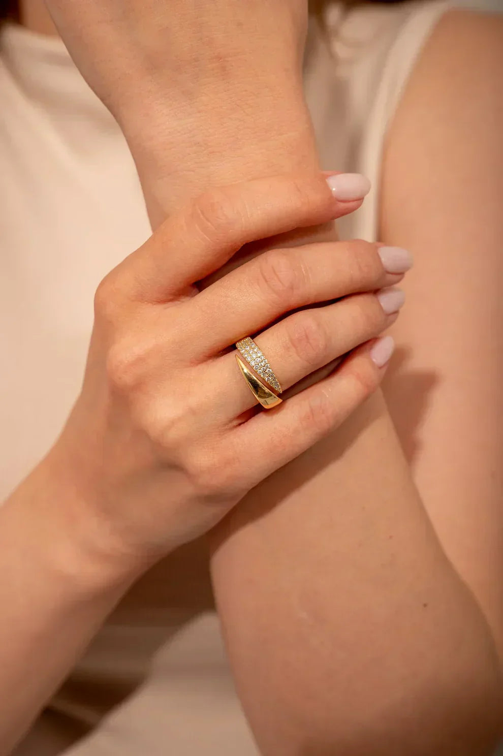 Daniela | Zarter Ring mit edlem Design