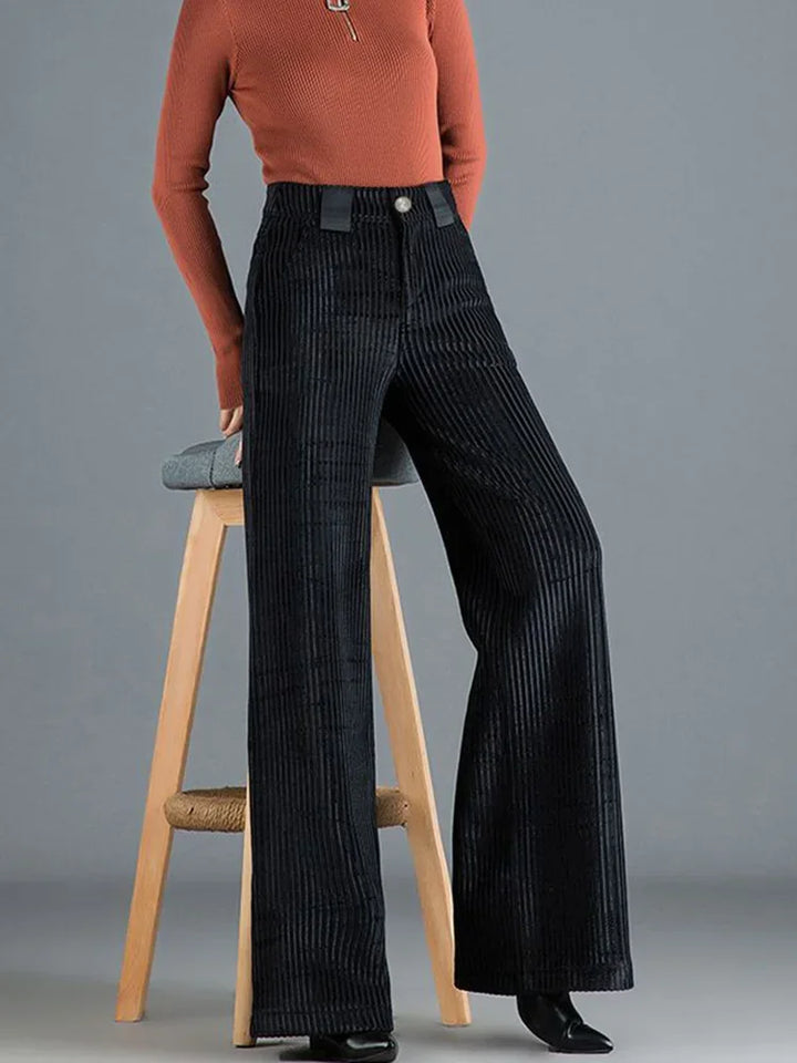 Brea | Kordhose für Frauen mit hoher Taille und schmalem Schnitt