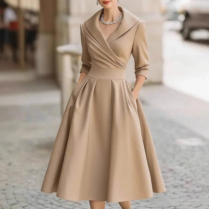 Claudia | Feminin geschnittenes Midikleid für Damen