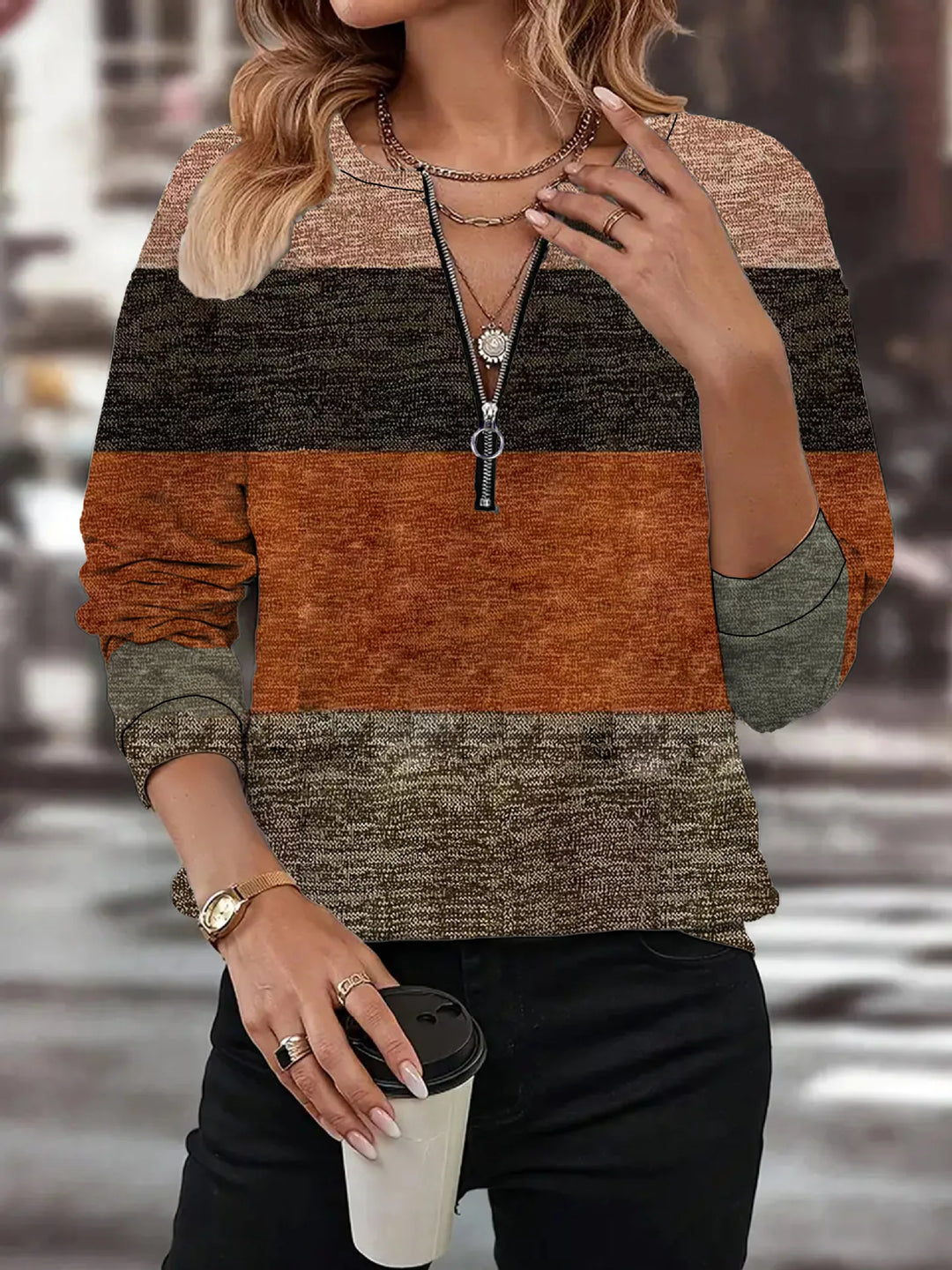 Mara | Lässiger Damenpulli mit modernem Grafikdesign