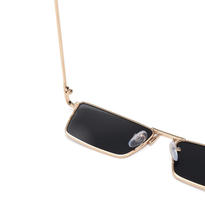 AVANT SONNENBRILLE für sonnige Tage mit modernem Design