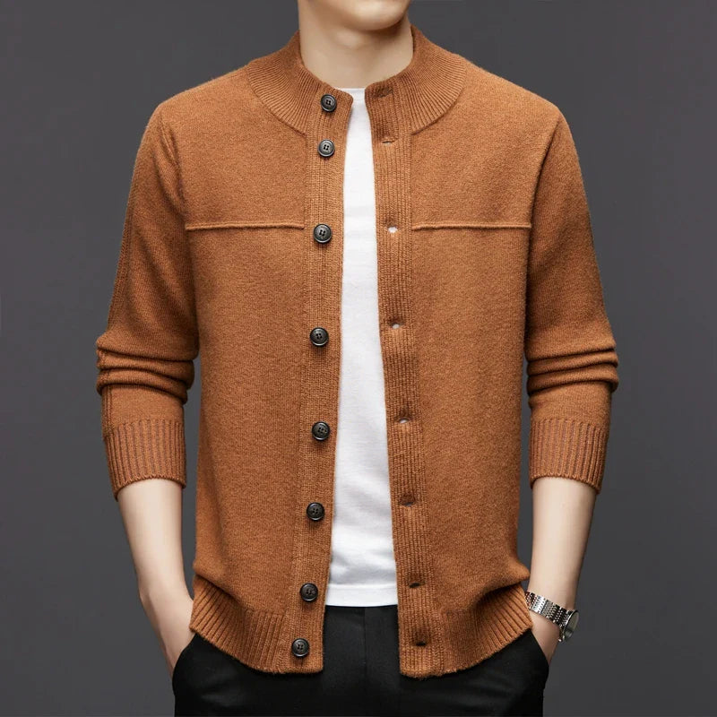 Atelier Wool Cardigan mit kuscheligem, warmem Stoff