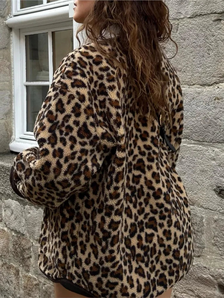 VEALA | Jacke mit modernem Leopardenmuster