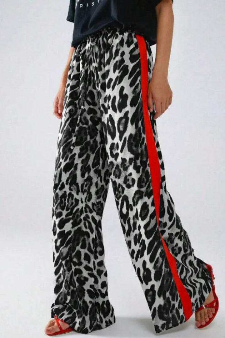 Claudia | Stylische Hose mit Leopardenmuster und Streifen