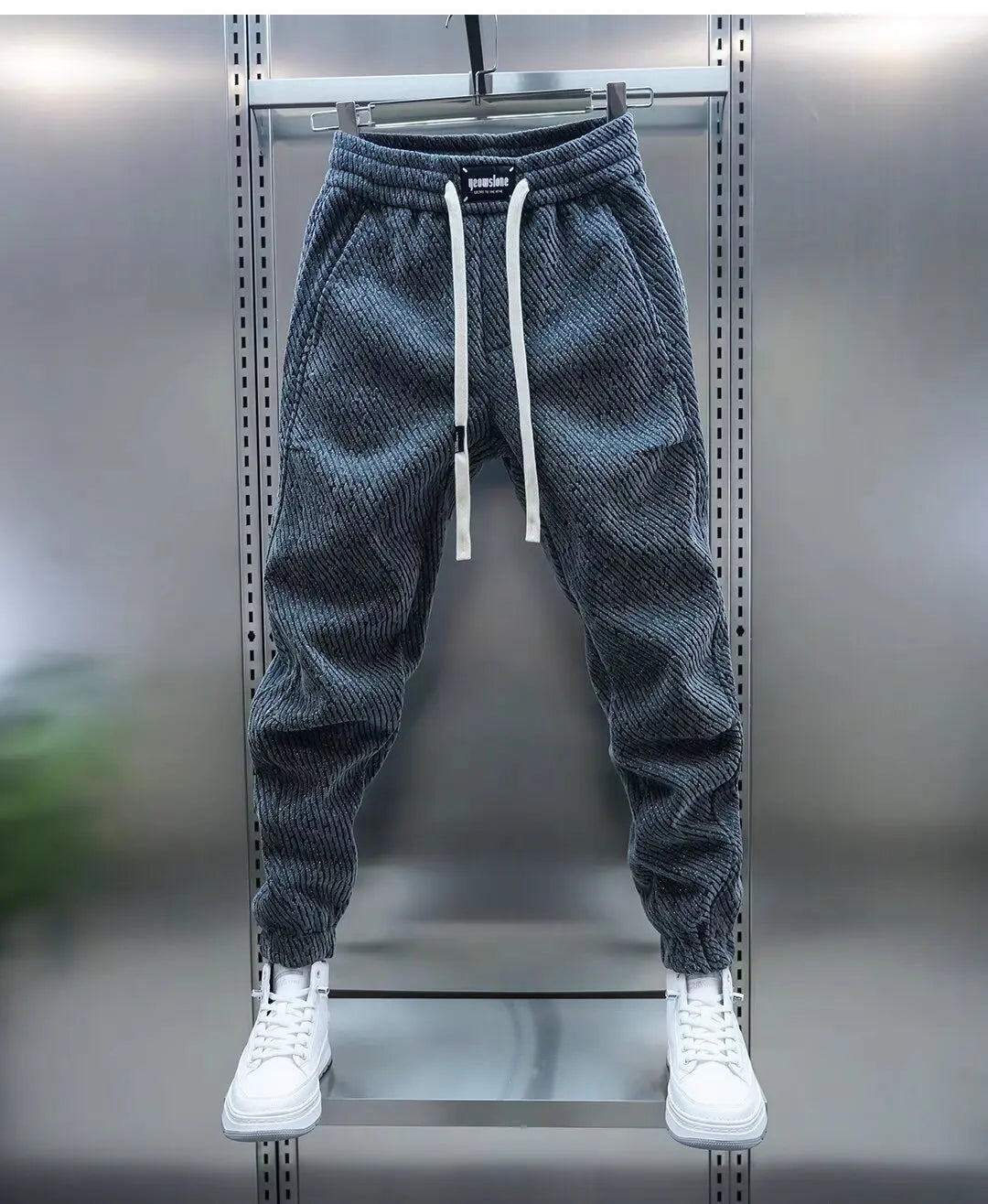 Hannah | Trendige Damenhose mit dekorativem Printmuster