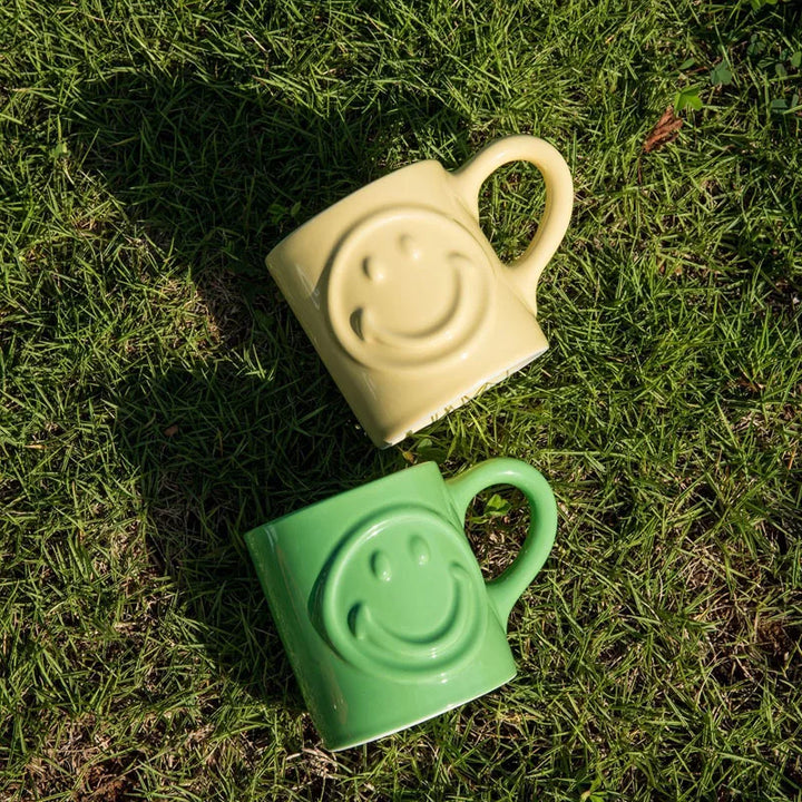 Happy Days | Keramikbecher mit fröhlichem Design