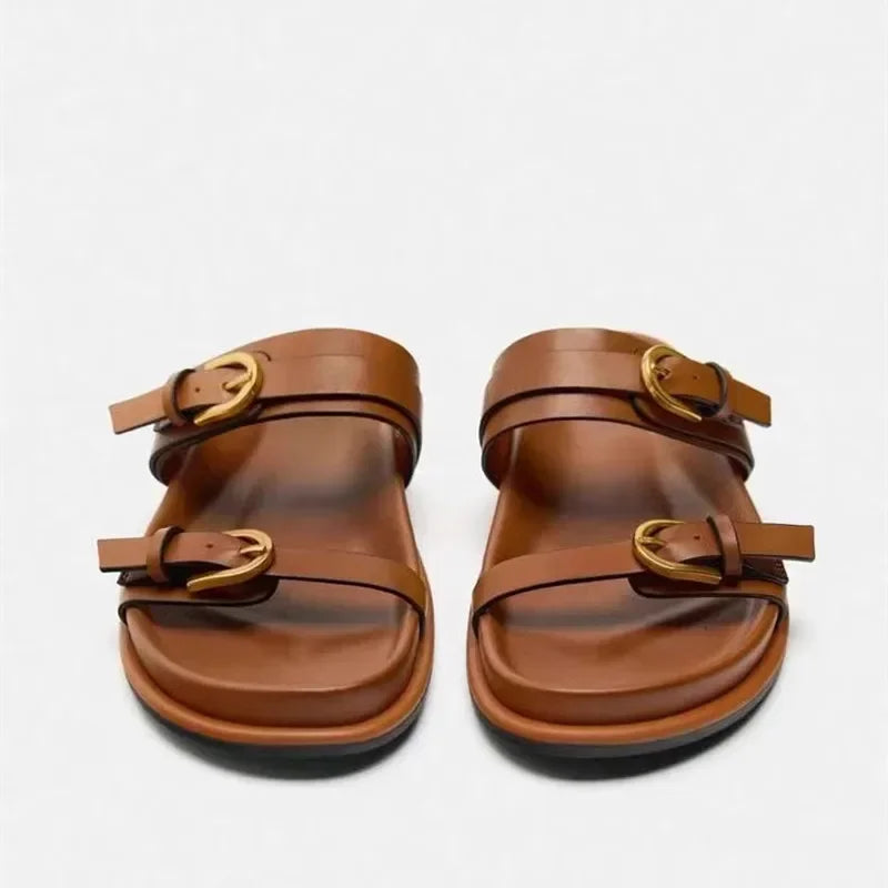 Chill Weekdays | Flache Sandalen für den Sommer