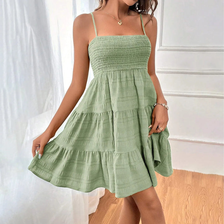 DAS SOMMERKLEID FÜR DEN STRAND