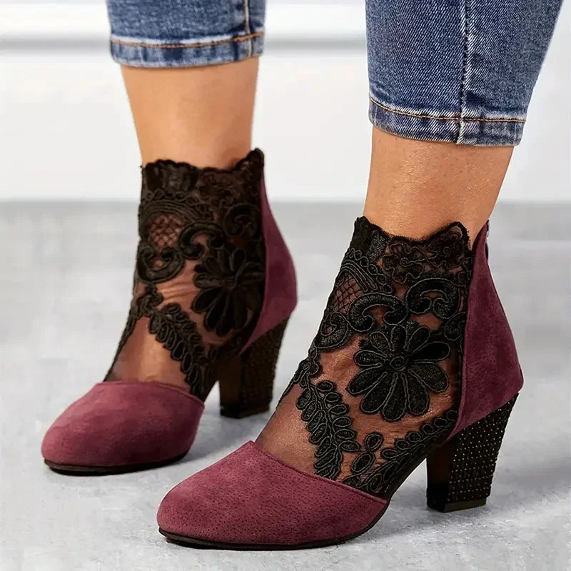 Majoran | Feminine Absatzschuhe mit Spitzen-Design