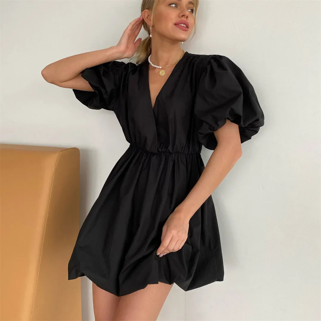 Celia | Kleid mit Puffärmeln und V-Ausschnitt