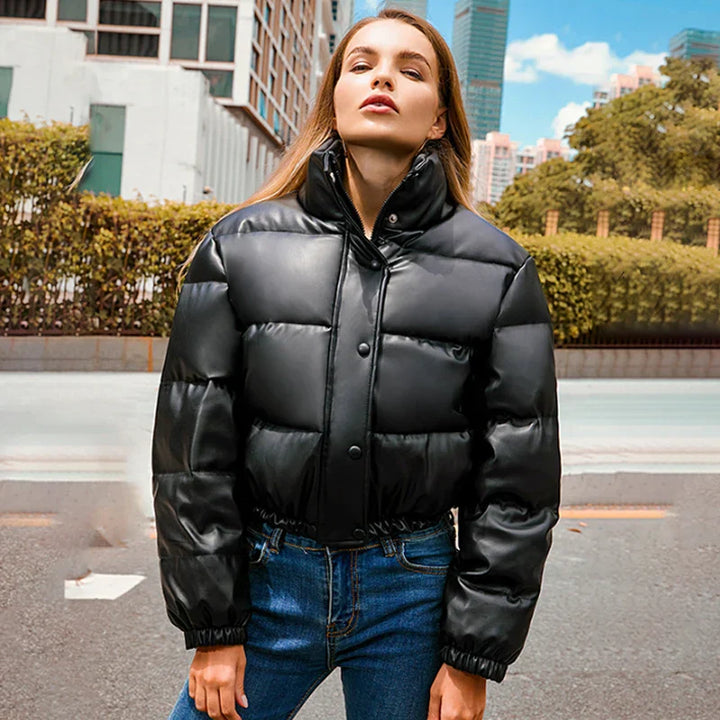 Julia | Klassische Bomberjacke im angesagten Design