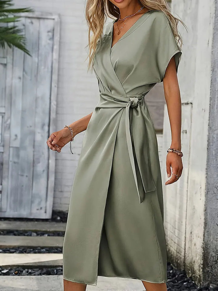 Maxine | Langes Maxikleid mit femininer Silhouette