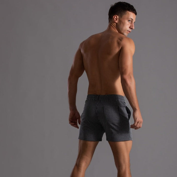 Alex Stylische gestreifte Shorts für lässige Sommerlooks