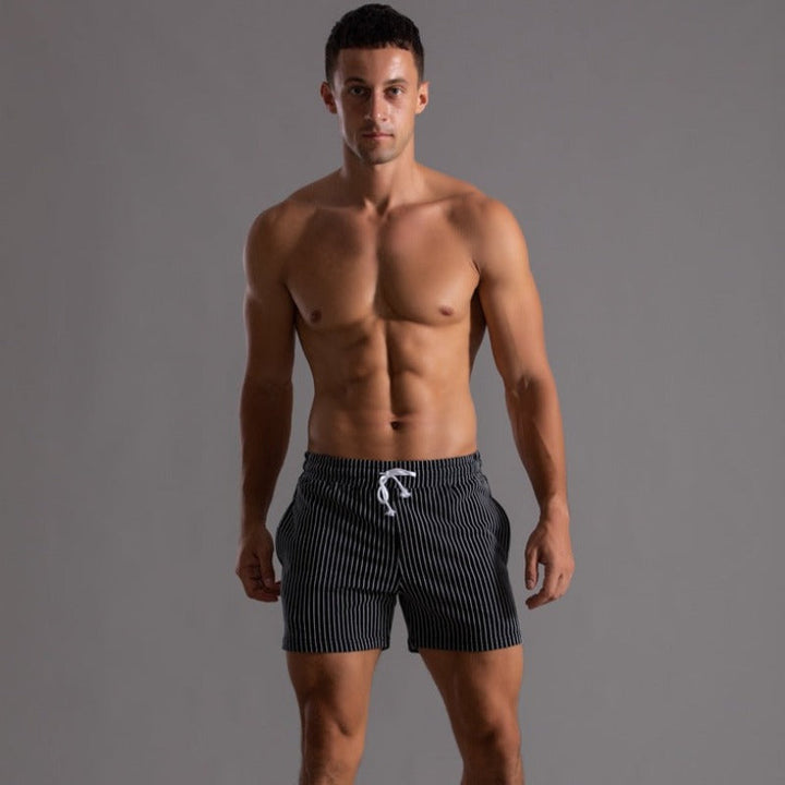 Alex Stylische gestreifte Shorts für lässige Sommerlooks