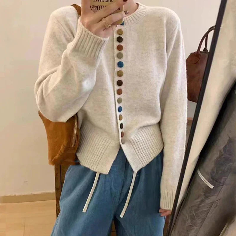 Elena | Feiner Strickcardigan mit edlen Details