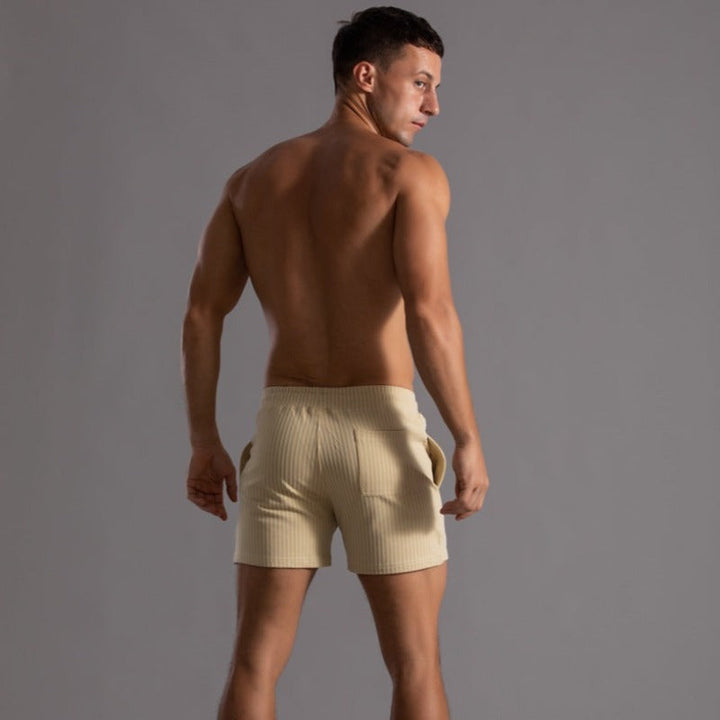 Alex Stylische gestreifte Shorts für lässige Sommerlooks