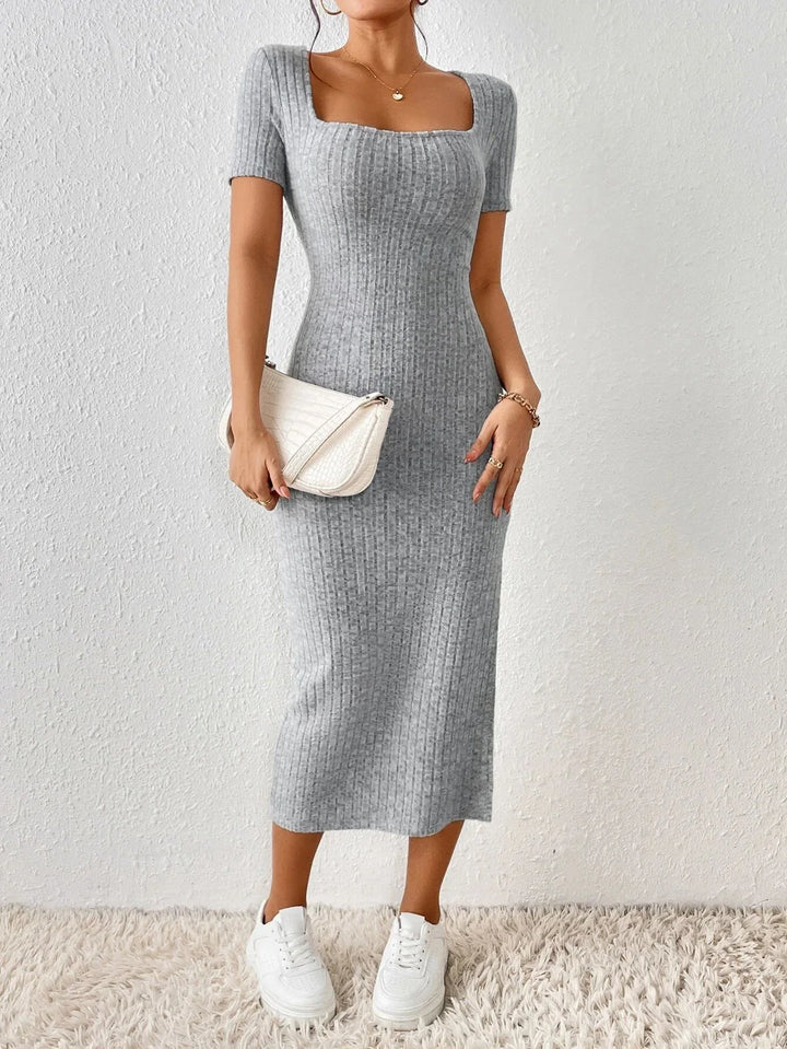 Elegantes gestricktes Maxikleid für stilvolle Auftritte