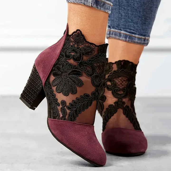 Majoran | Feminine Absatzschuhe mit Spitzen-Design