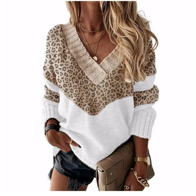 Le Clair | V-Ausschnitt-Pullover mit Leopardenmuster und Farbblöcken