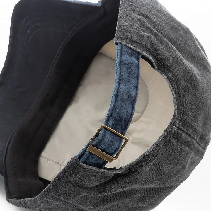 Brotherhood Hut mit Retro-Print und Streetwear-Flair
