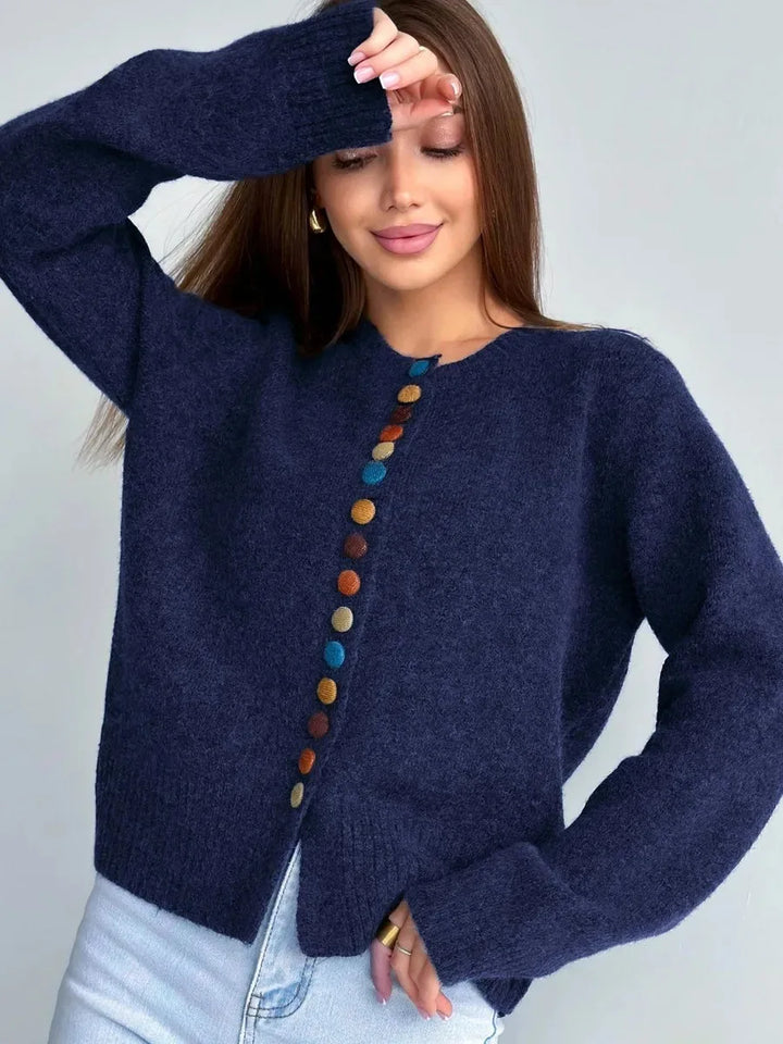 Victoria | Eleganter Damen Cardigan mit dekorativen Knöpfen