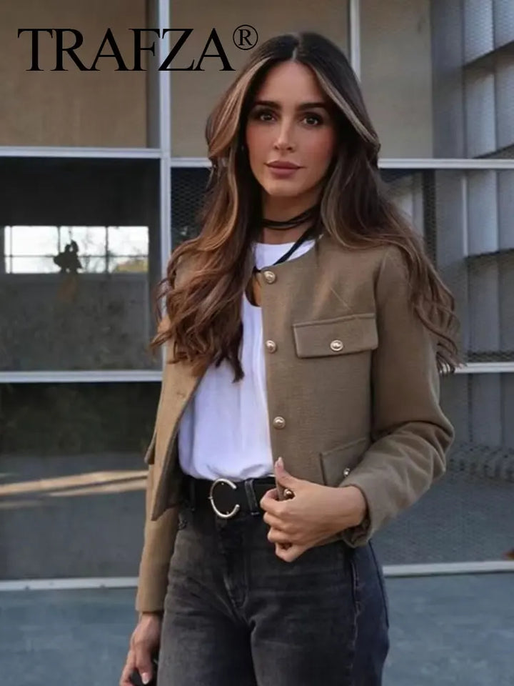 Esther | Kurze Damenjacke mit modischem Schnitt