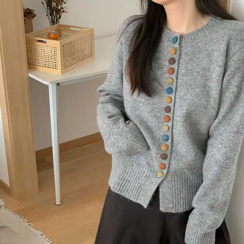 Elena | Feiner Strickcardigan mit edlen Details