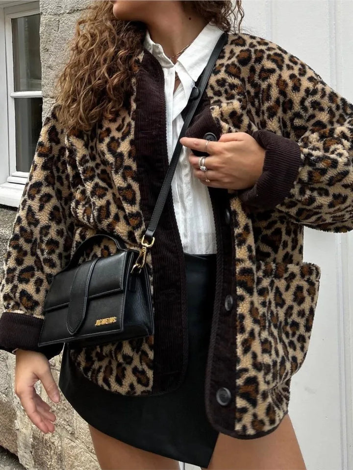 VEALA | Jacke mit modernem Leopardenmuster