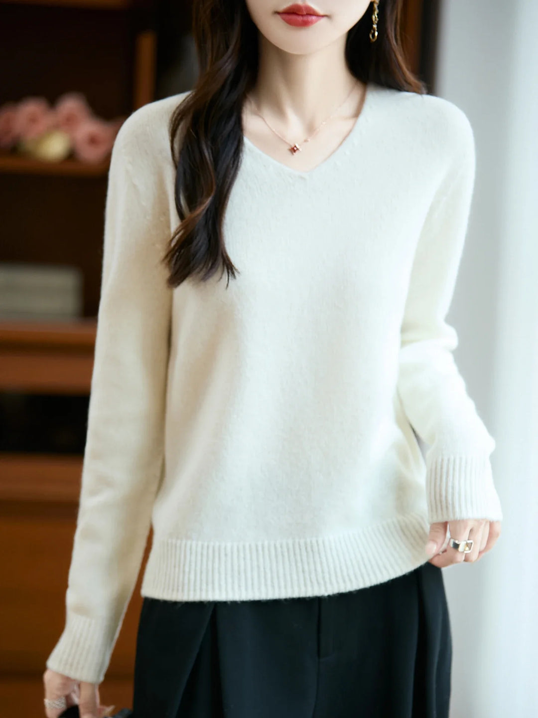 Sophie | Weicher Feinstrickpullover mit V-Ausschnitt