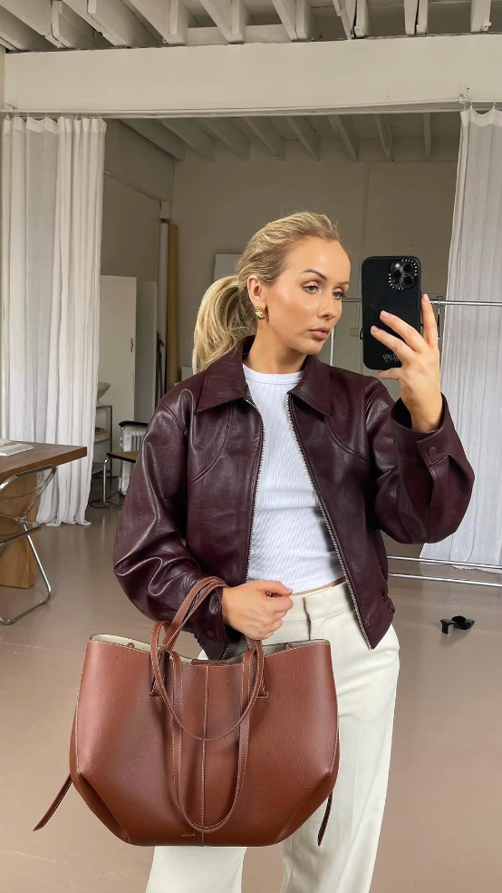 Anna | Klassische Jacke in Burgunderrot