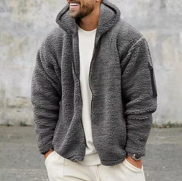 Markus | Fleecejacke für Herren mit Kapuze und Stil