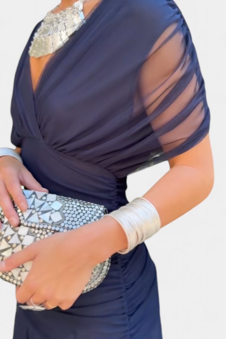 Nina | Zeitloses Kleid mit schmeichelnder Passform