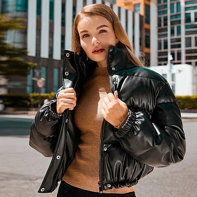 Julia | Klassische Bomberjacke im angesagten Design