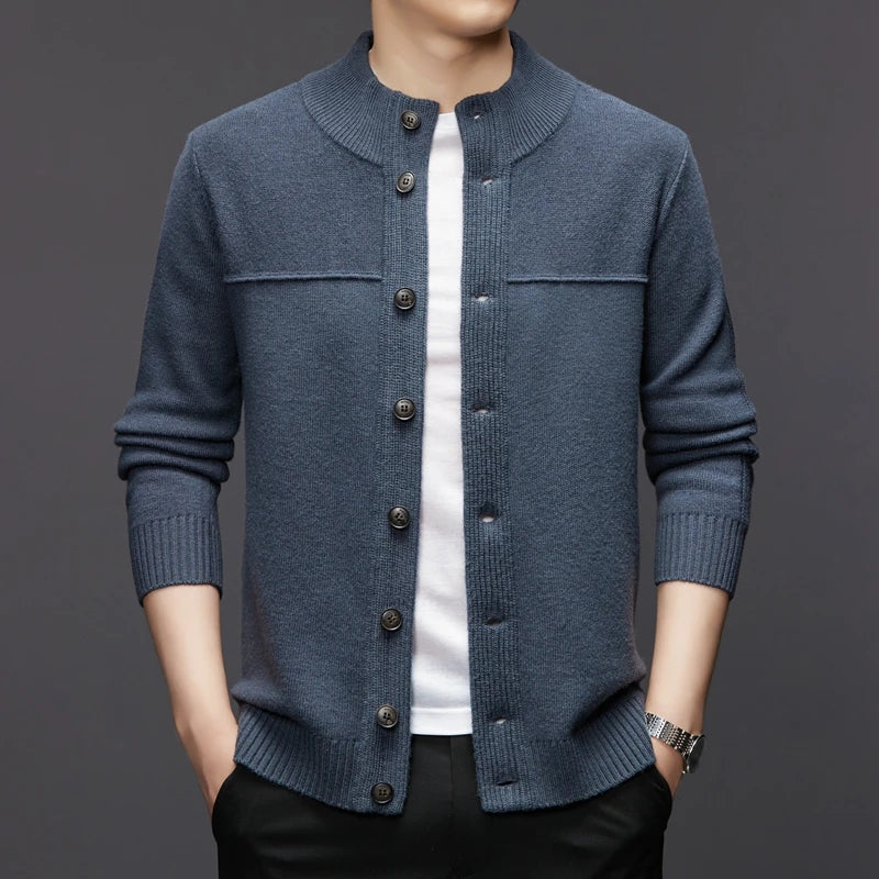 Atelier Wool Cardigan mit kuscheligem, warmem Stoff