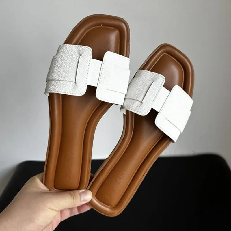 Helen | Flache Sandalen für stilvolle Sommerlooks