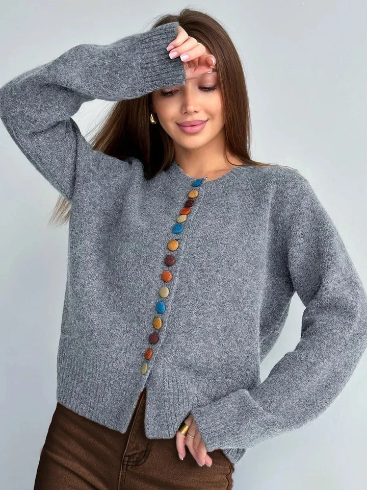 Victoria | Eleganter Damen Cardigan mit dekorativen Knöpfen
