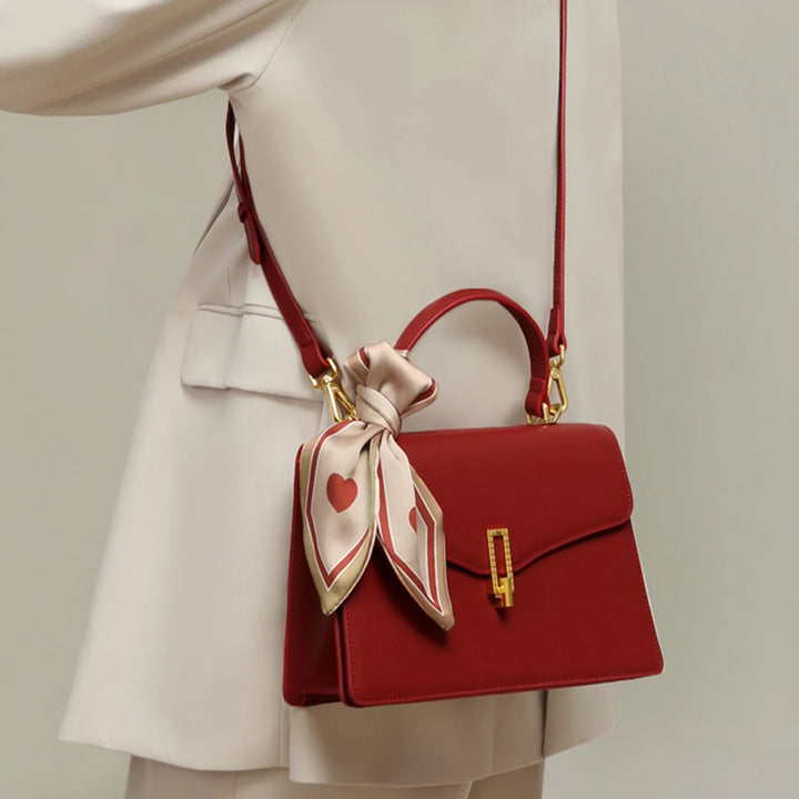 Lunarosso Ledertasche für stilvolle Auftritte mit Stauraum