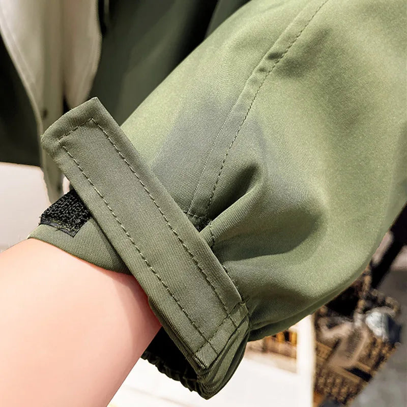Clara | Leichte Windjacke für aktive Alltagstage