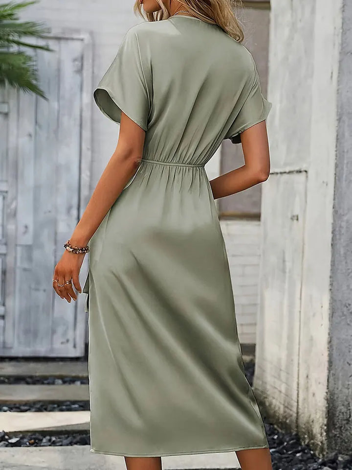 Maxine | Langes Maxikleid mit femininer Silhouette