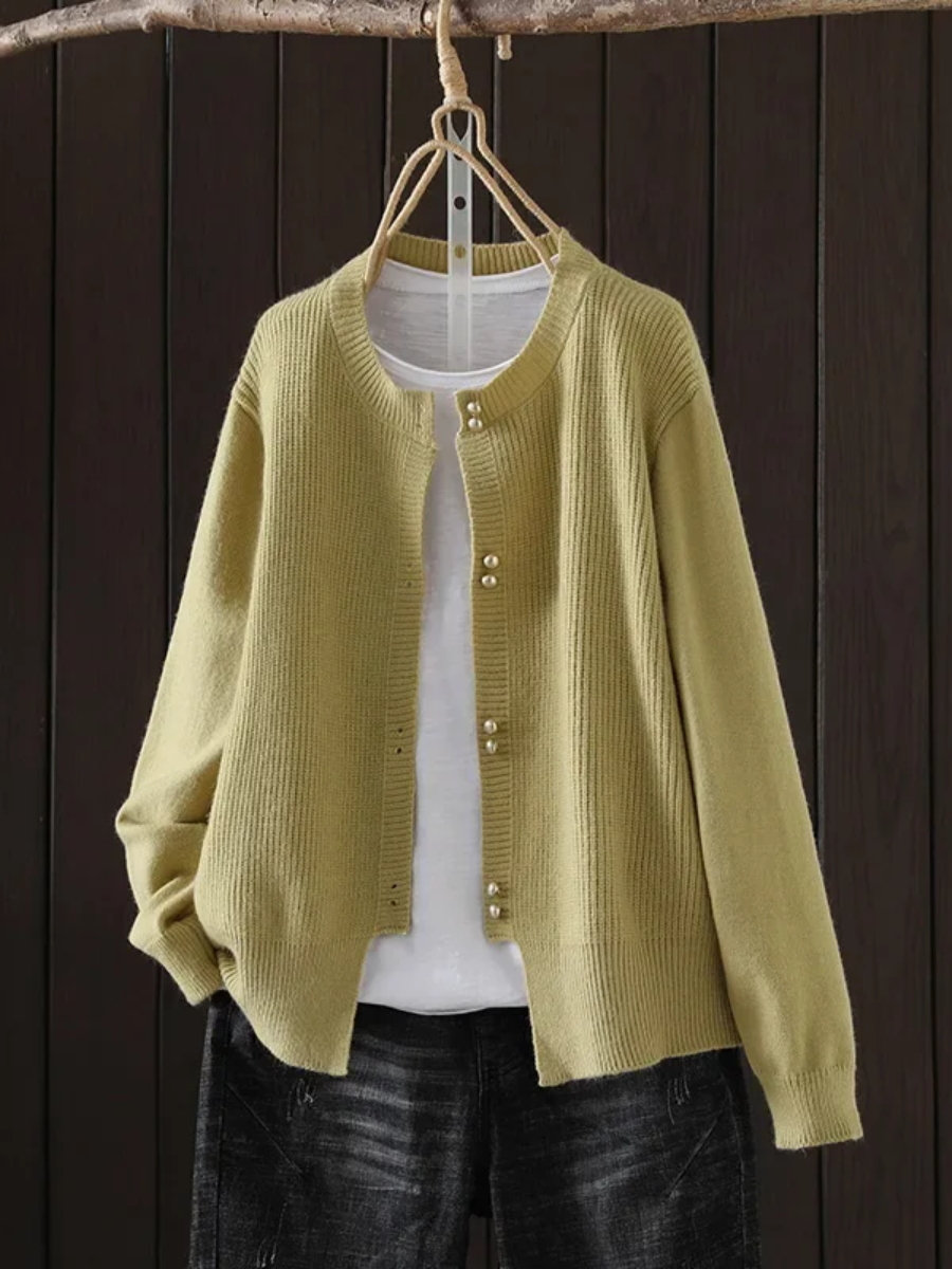 Alina | Feiner Strickcardigan mit Perlenakzenten