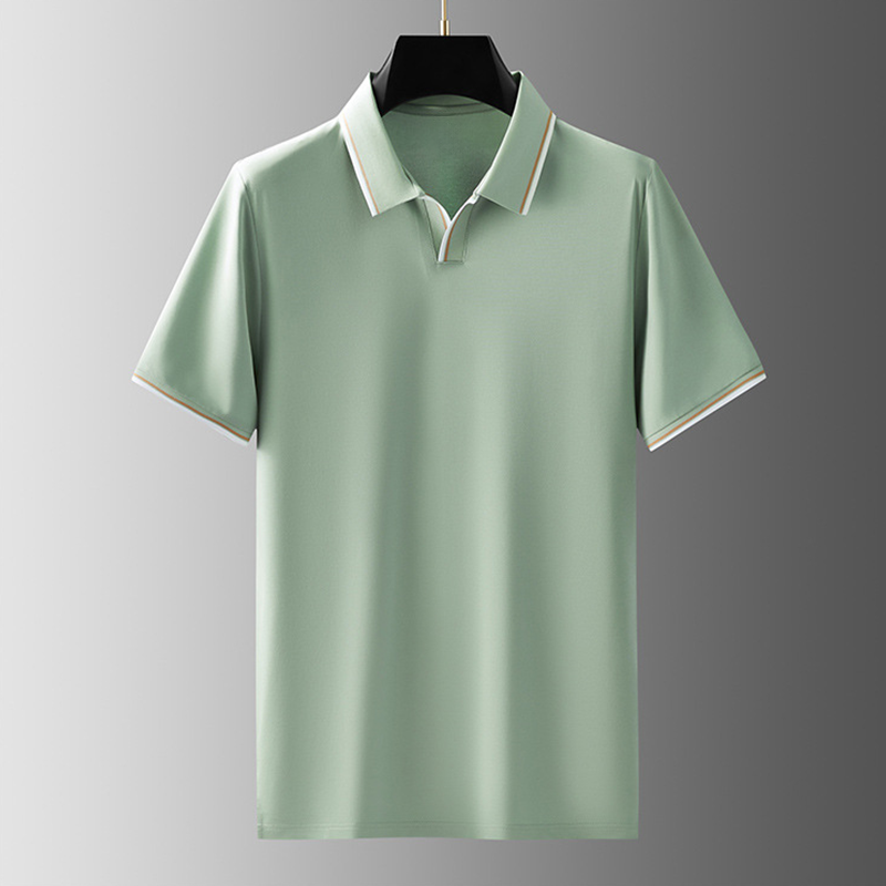 Seidenbreeze Poloshirt für elegante Sommerlooks